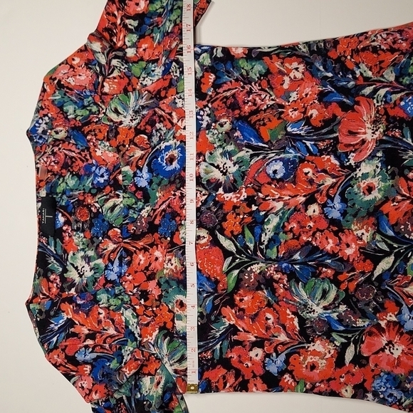 Tahari Floral Square Neck top Size XS - Picture 9 of 10